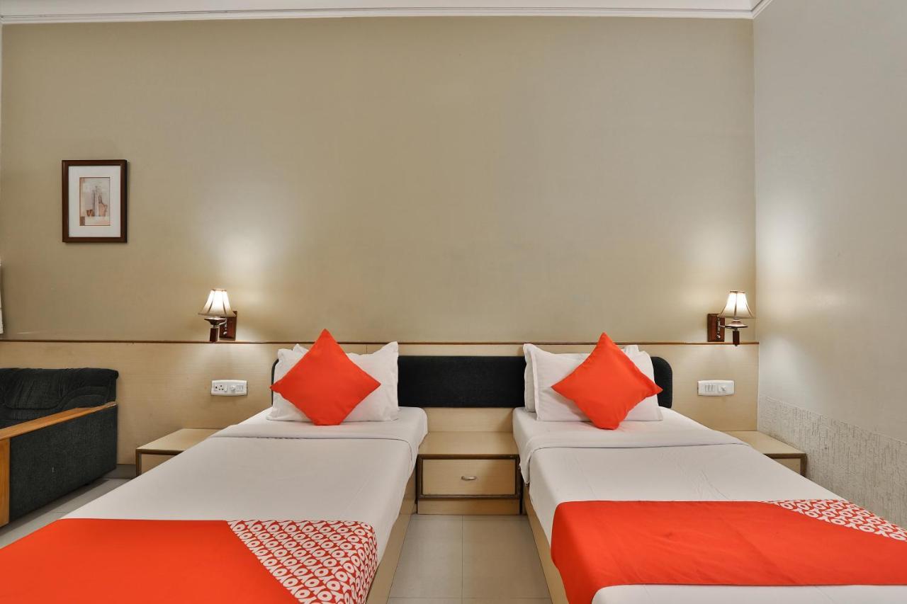 Capital O 1338 Hotel Harmony Radźkot Zewnętrze zdjęcie