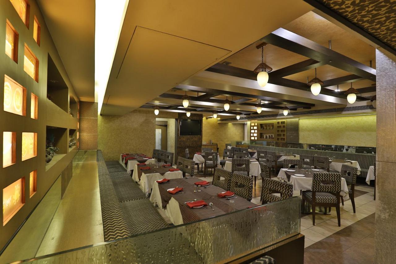 Capital O 1338 Hotel Harmony Radźkot Zewnętrze zdjęcie
