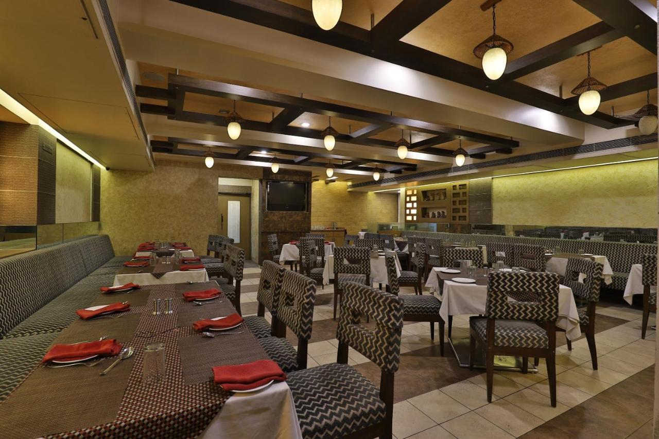 Capital O 1338 Hotel Harmony Radźkot Zewnętrze zdjęcie