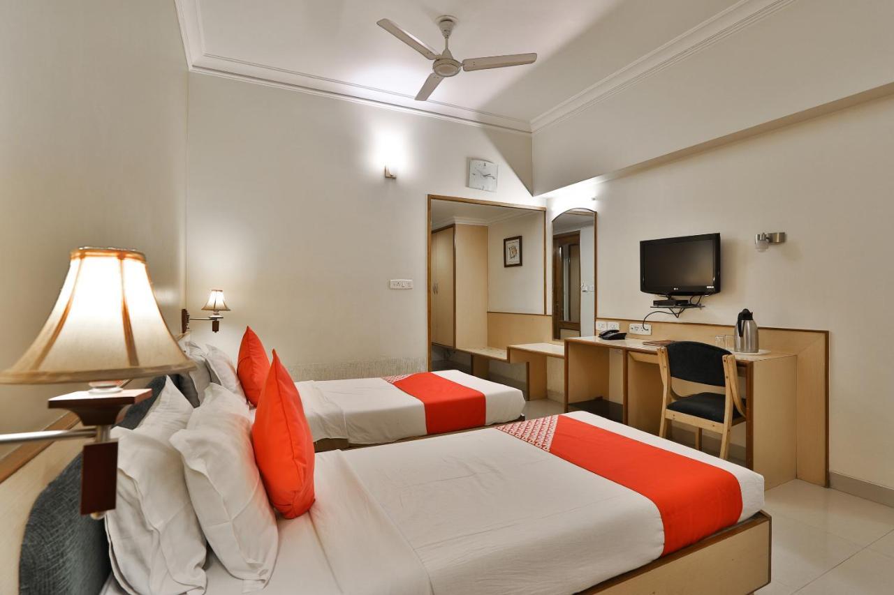 Capital O 1338 Hotel Harmony Radźkot Zewnętrze zdjęcie